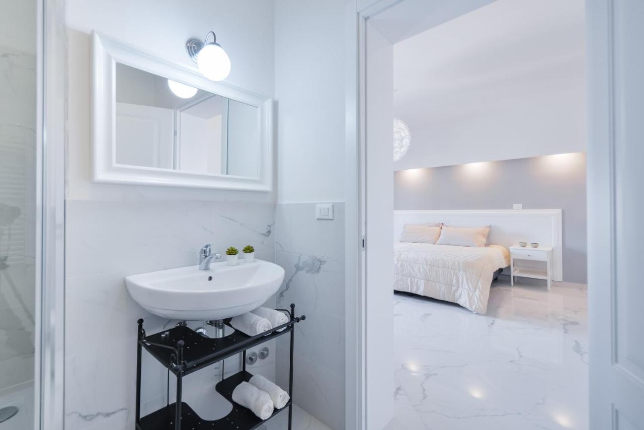 New Central Apartment & Rooms モンテカティーニ・テルメ エクステリア 写真